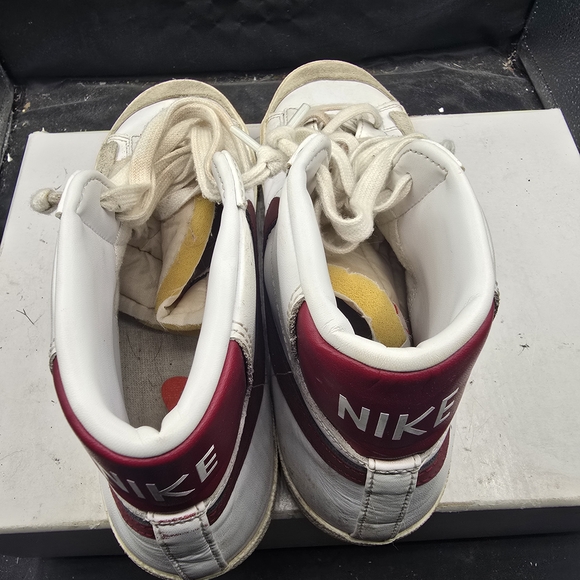 Nike‎ White Sneakers with Red Swoosh and Yellow Tongue Lining